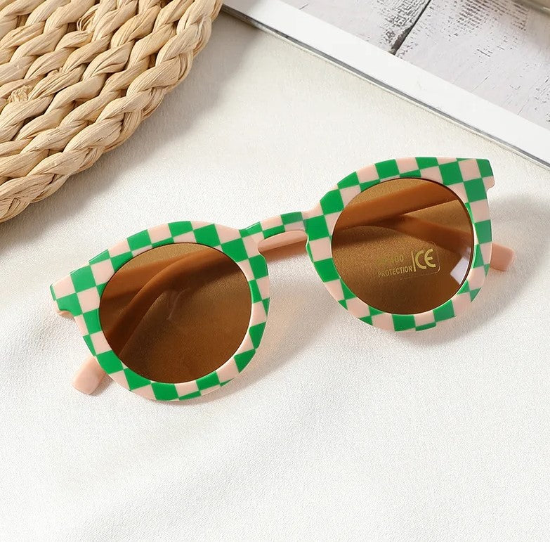 retro sunnies - green check