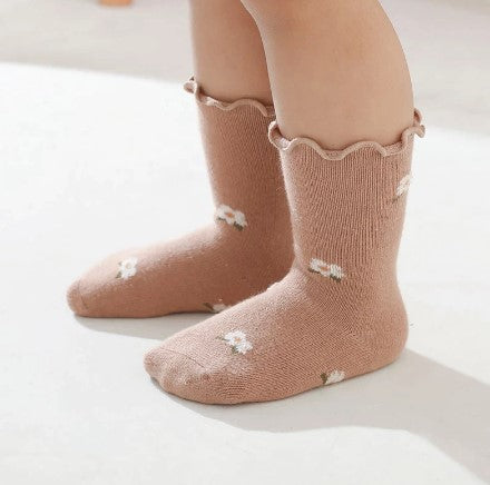 ruffle socks - tan flowers