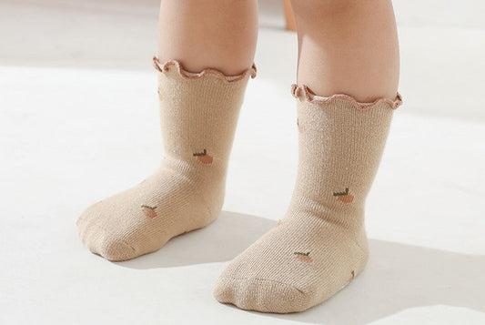 ruffle socks - oranges