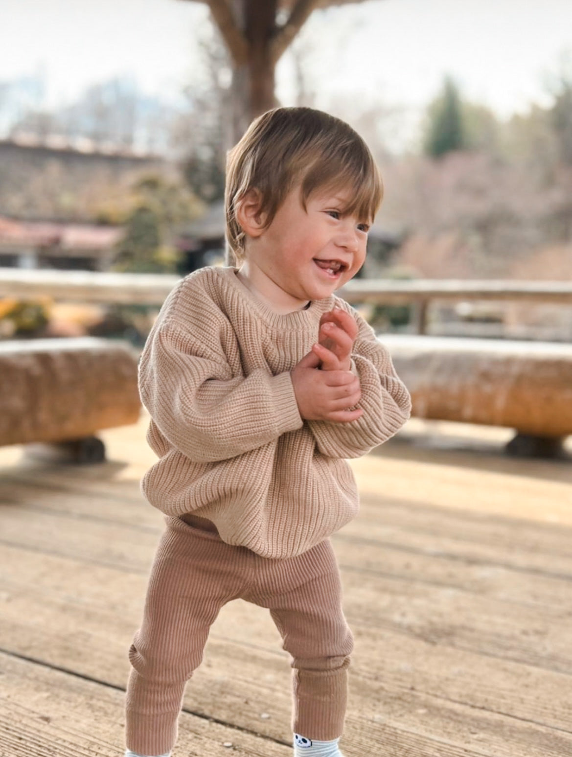 oversized knit sweater - light brown