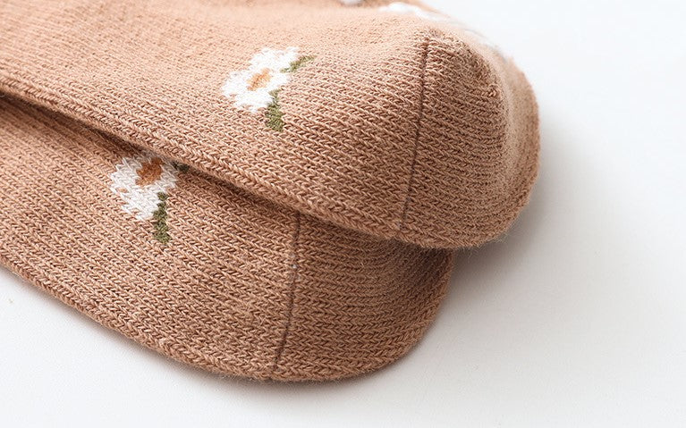 ruffle socks - tan flowers